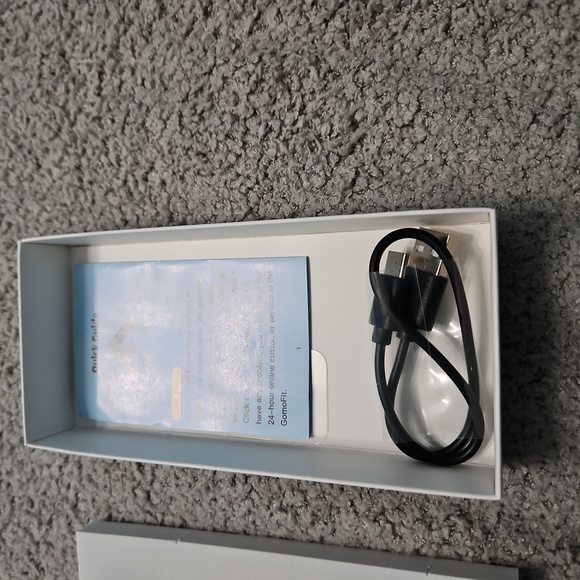 Bluetooth Fitness Tracker Watch - Picture 5 of 5